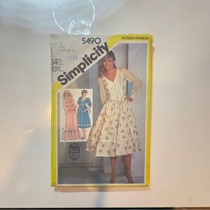 Vintage 1982 Simplicity 5490 Dress Pattern